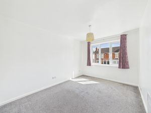 Bedroom- click for photo gallery